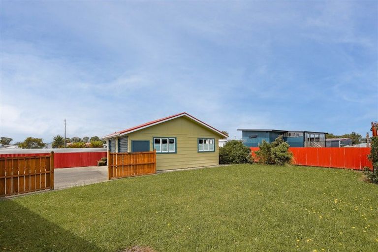 Photo of property in 4a Derby Street, Westport, 7825