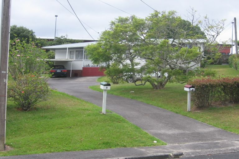 Photo of property in 3 Sunnyfield Crescent, Glenfield, Auckland, 0629