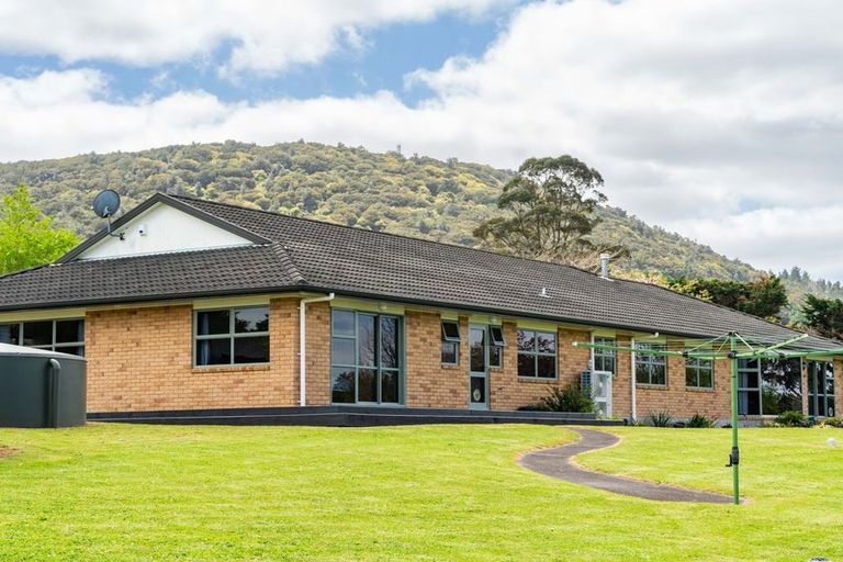 Photo of property in 49 Newton Road, Maungatapere, Whangarei, 0170