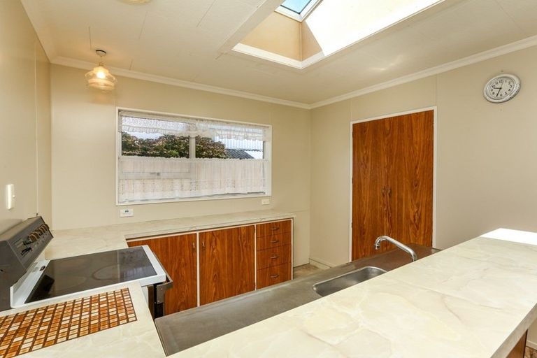Photo of property in 67 Wallace Place, Westown, New Plymouth, 4310