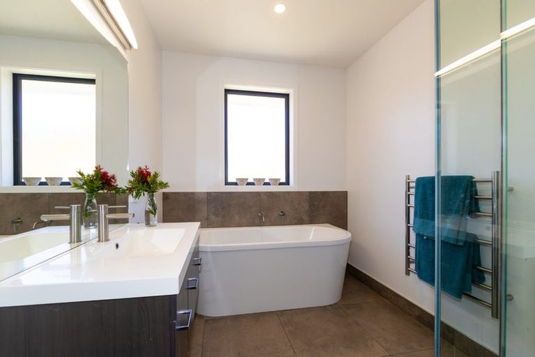 Photo of property in 690 Swamp Road, Puketapu, Napier, 4183