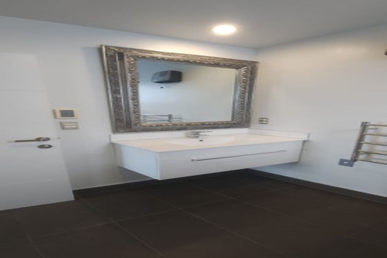 Photo of property in 3/20 Old Red Barn Road, Halswell, Christchurch, 8025