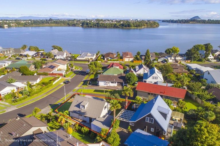 Photo of property in 7 Rangataua Street, Welcome Bay, Tauranga, 3112