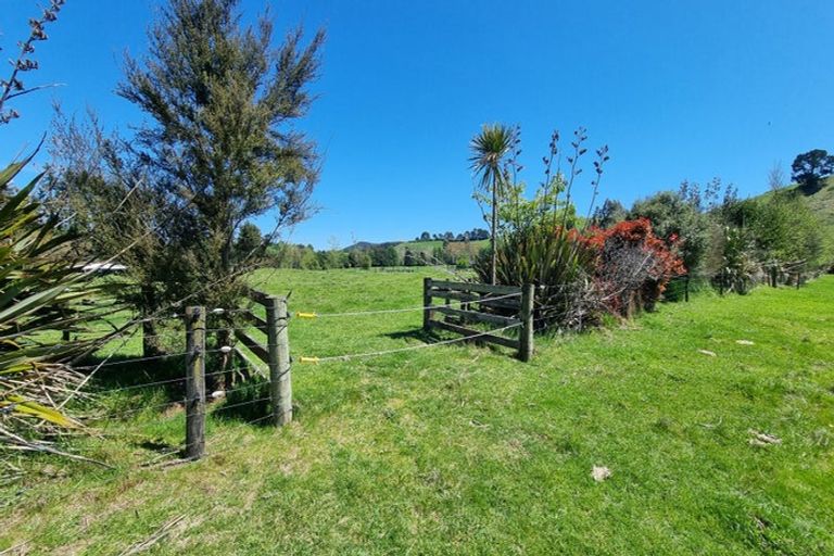 Photo of property in 299 Whangamata Road, Kinloch, Taupo, 3377