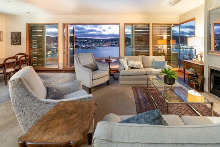 Photo of property in 20 The Crescent, Roseneath, Wellington, 6011