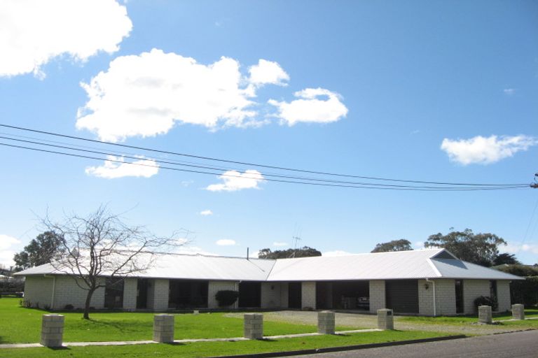 Photo of property in 20 Gorton Street, Bulls, 4818