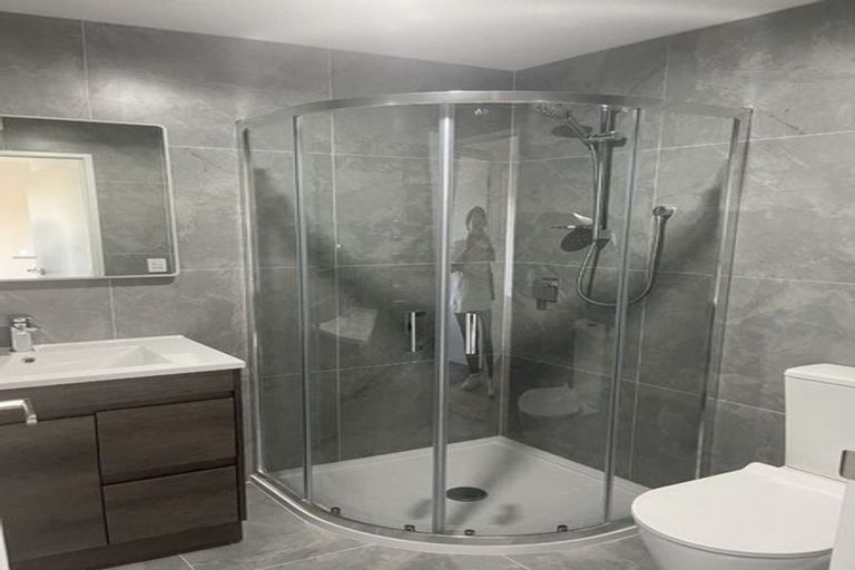 Photo of property in 2/25 Flat Bush School Road, Flat Bush, Auckland, 2019