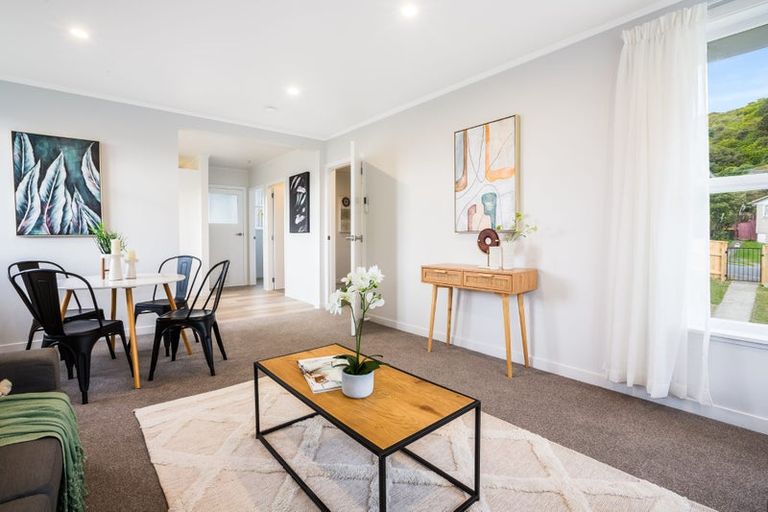 Photo of property in 1 Mahinawa Street, Takapuwahia, Porirua, 5022