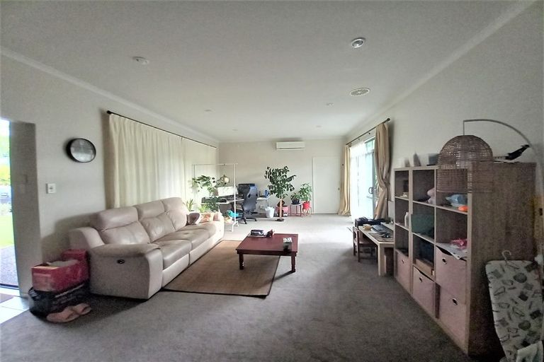 Photo of property in 25 Northwood Avenue, Albany, Auckland, 0632