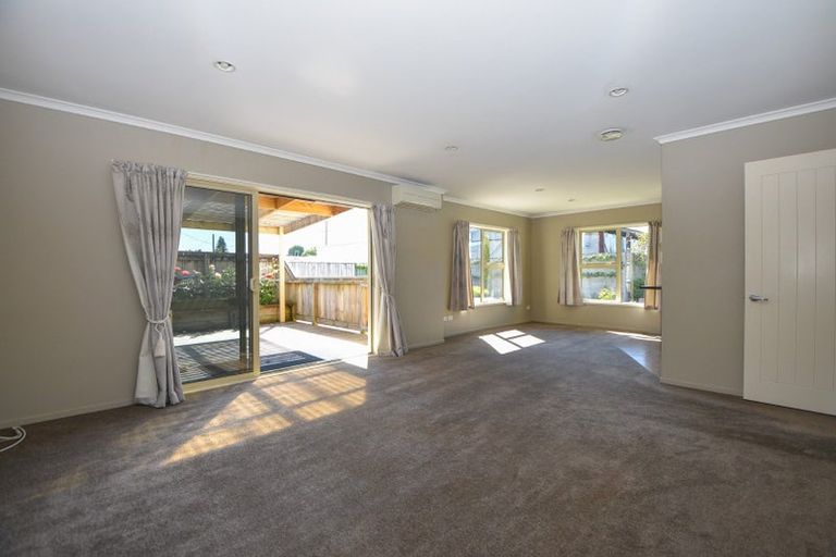 Photo of property in 40a William Wong Place, Carterton, 5713