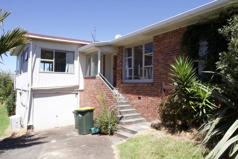 Photo of property in 1 Coronation Road, Hillcrest, Auckland, 0627