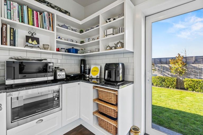 Photo of property in 62 Bretts Road, St Albans, Christchurch, 8052