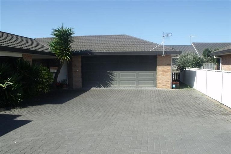 Photo of property in 3/28 Te Aute Road, Havelock North, 4130