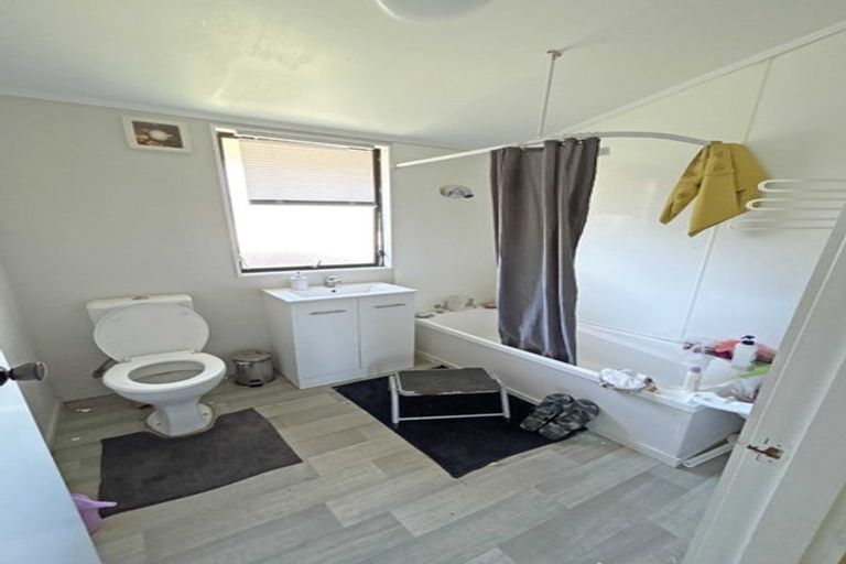 Photo of property in 61a Carrington Avenue, Silverdale, Hamilton, 3216