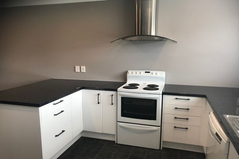 Photo of property in 9 Tern Place, Hokowhitu, Palmerston North, 4410