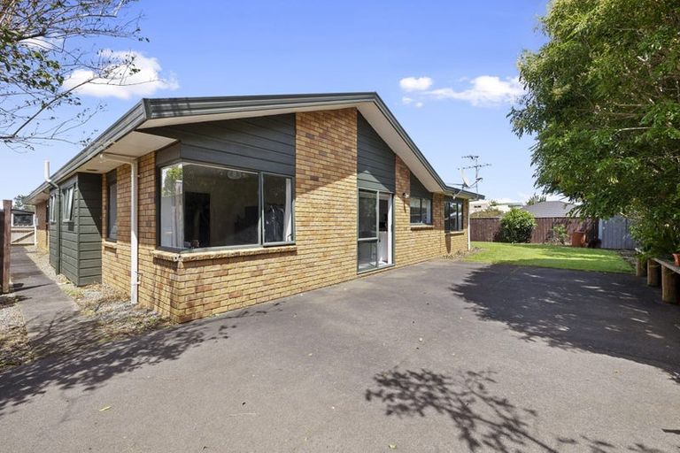 Photo of property in 33 Karamea Street, Whalers Gate, New Plymouth, 4310