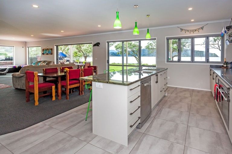 Photo of property in 1 Otautu Wharf Road, Colville, Coromandel, 3584