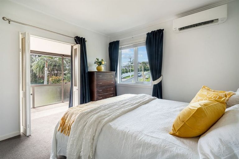Photo of property in 1/28 Hart Road, Hauraki, Auckland, 0622