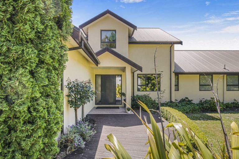 Photo of property in 12 Makerikeri Road, Loburn, Rangiora, 7472