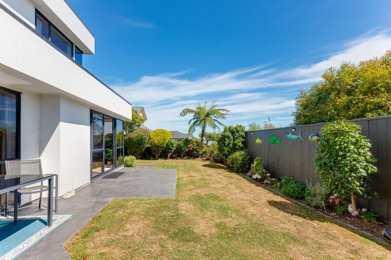Photo of property in 20 The Masthead, Whitby, Porirua, 5024