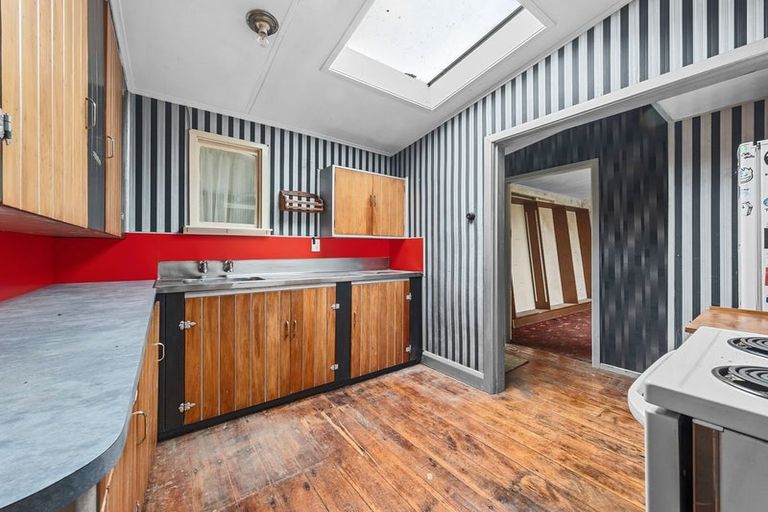 Photo of property in 95 Oxford Road, Okato, 4335