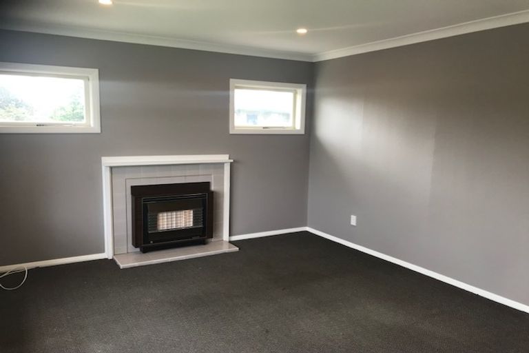 Photo of property in 9 Tern Place, Hokowhitu, Palmerston North, 4410