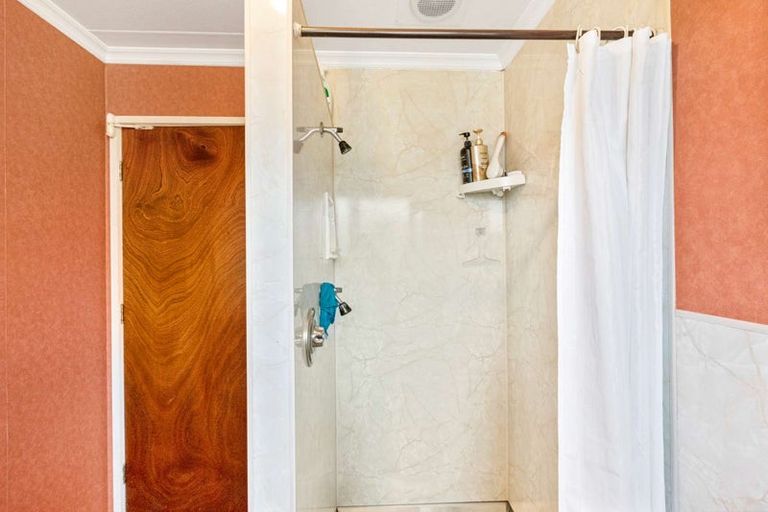 Photo of property in 12 Park Street, Gore, 9710