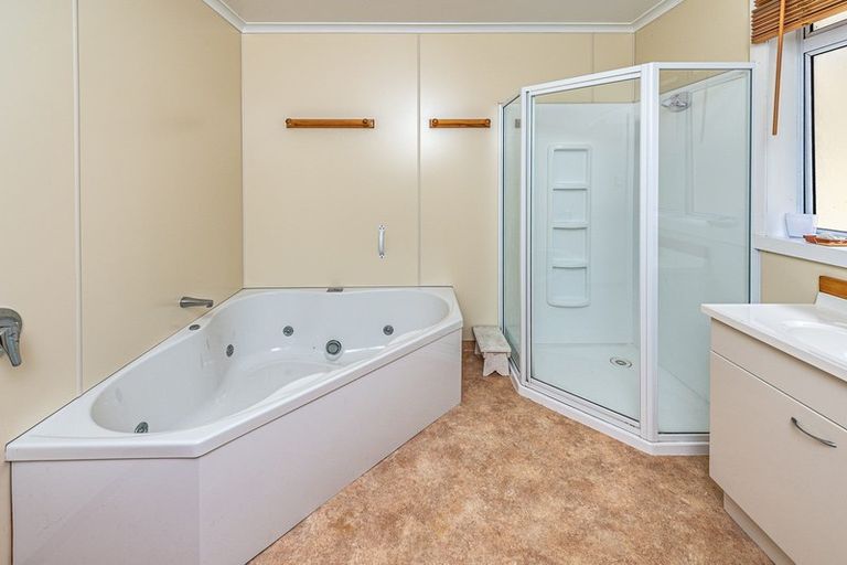 Photo of property in 6 Bristow Street, Saint Johns Hill, Whanganui, 4501