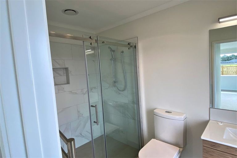 Photo of property in 57 Mclarin Road, Glenbrook, 2681