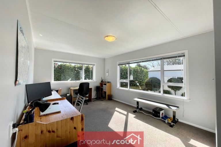 Photo of property in 3b Wheeler Place, Upper Vogeltown, New Plymouth, 4310