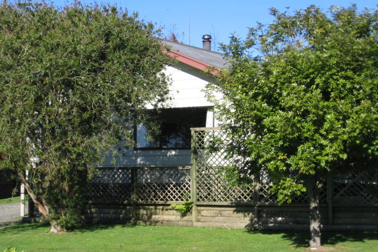 Photo of property in 27 Matipo Crescent, Pukete, Hamilton, 3200