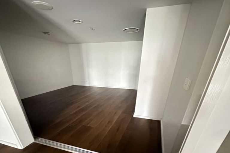 Photo of property in 23a Lyttelton Avenue, Forrest Hill, Auckland, 0620