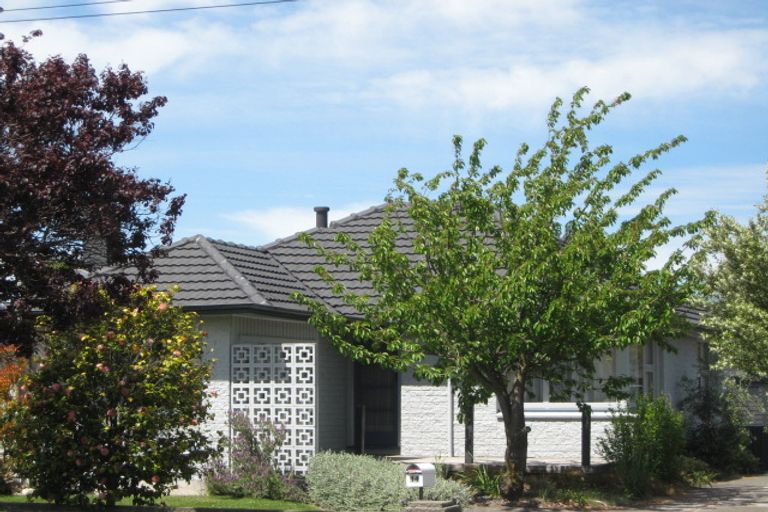 Photo of property in 14 Norrie Street, Redwood, Christchurch, 8051