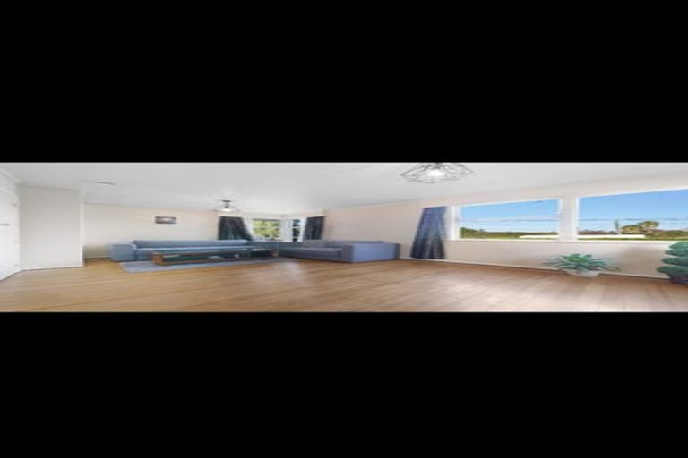 Photo of property in 17 Kayes Road, Pukekohe, 2120