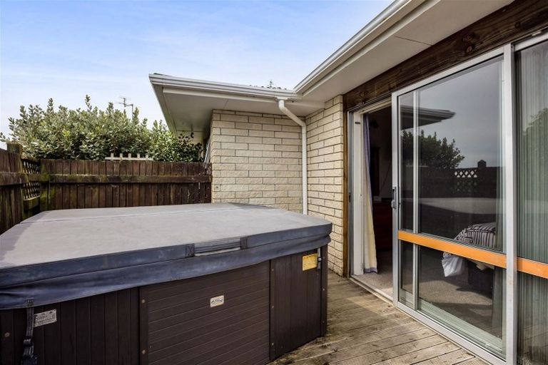 Photo of property in 5 Green Lane, Hawera, 4610