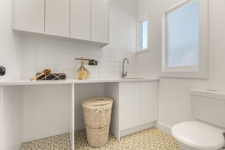 Photo of property in 28 Haig Avenue, Mount Roskill, Auckland, 1041