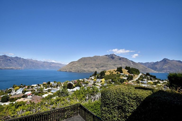 Photo of property in 39b Greenstone Place, Fernhill, Queenstown, 9300
