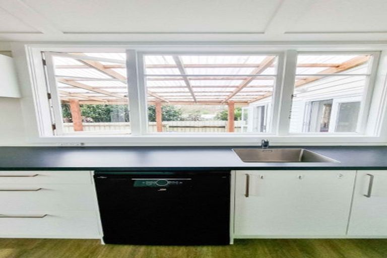 Photo of property in 41 James Street, Inglewood, 4330