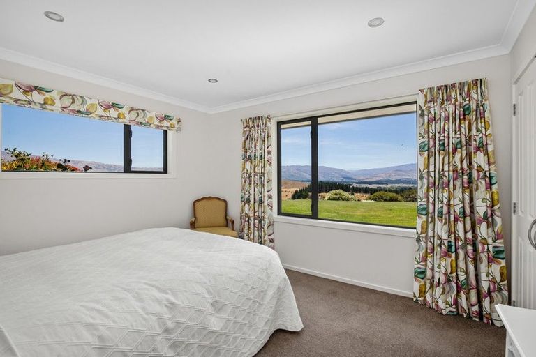 Photo of property in 27 Old Golf Course Road, Bridge Hill, Alexandra, 9320