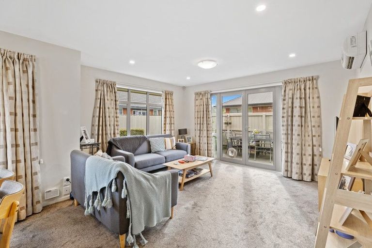 Photo of property in 1/36 Tuckers Road, Redwood, Christchurch, 8051