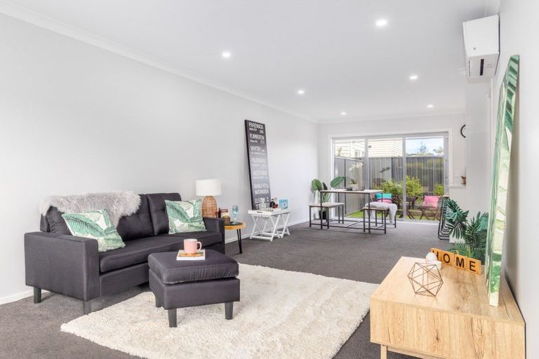 Photo of property in 8 Tieke Lane, Kenepuru, Porirua, 5022