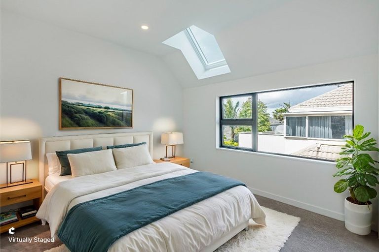 Photo of property in 71c Seaview Road, Castor Bay, Auckland, 0620