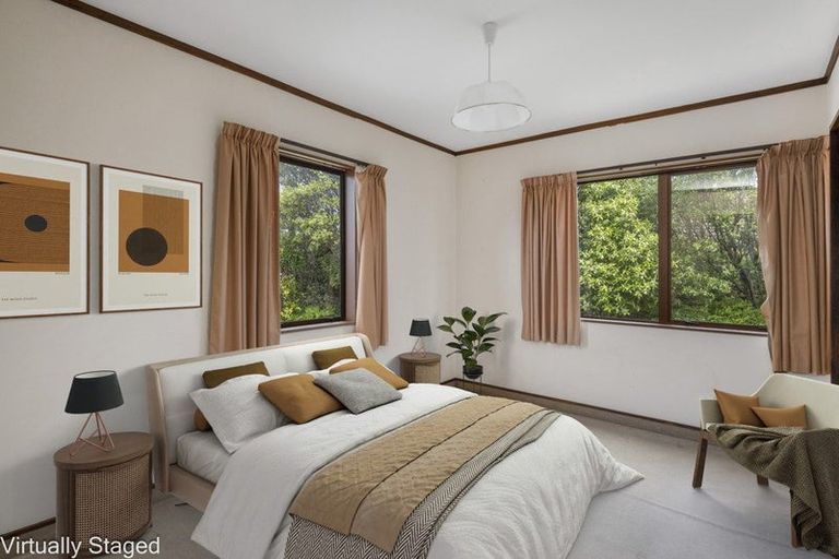 Photo of property in 3 Aintree Grove, Churton Park, Wellington, 6037