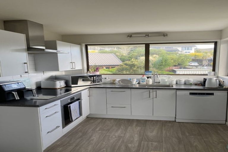 Photo of property in 2/7 Brigid Place, Mount Pleasant, Christchurch, 8081