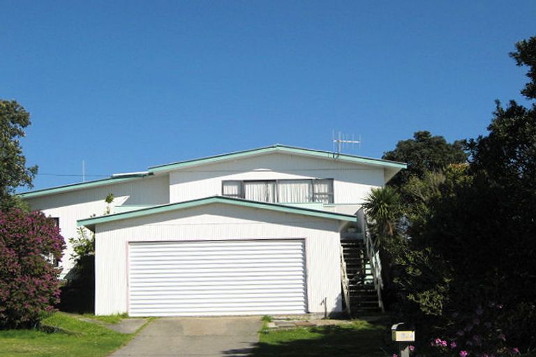 Photo of property in 30 Hoterini Street, Ohope, 3121