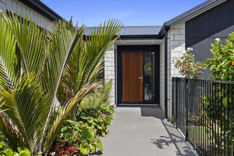 Photo of property in 23 Nadine Stanton Drive, Bell Block, New Plymouth, 4312