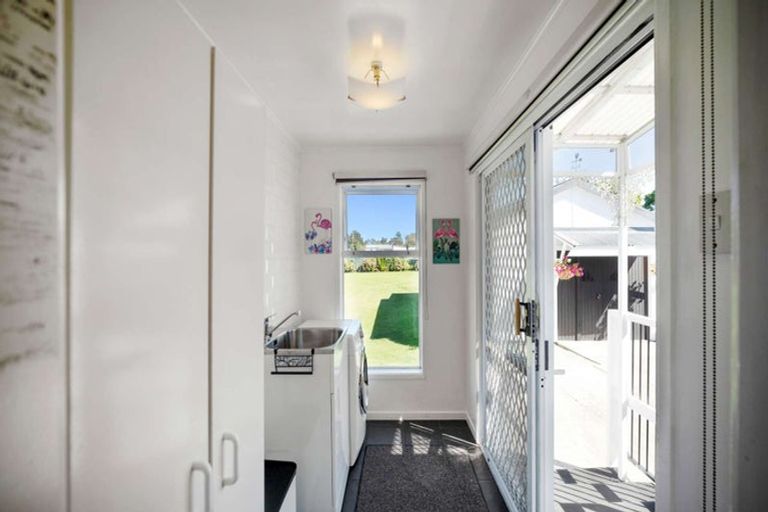 Photo of property in 11 Macdonald Street, Te Hapara, Gisborne, 4010