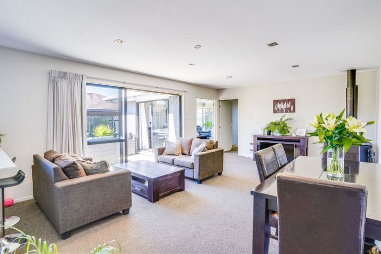 Photo of property in 52 Steadman Road, Broomfield, Christchurch, 8042