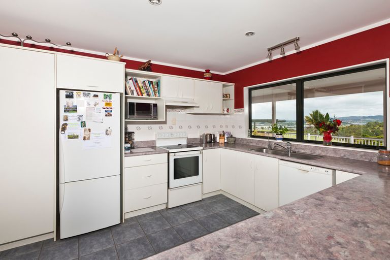 Photo of property in 172 Old Parua Bay Road, Abbey Caves, Whangarei, 0175