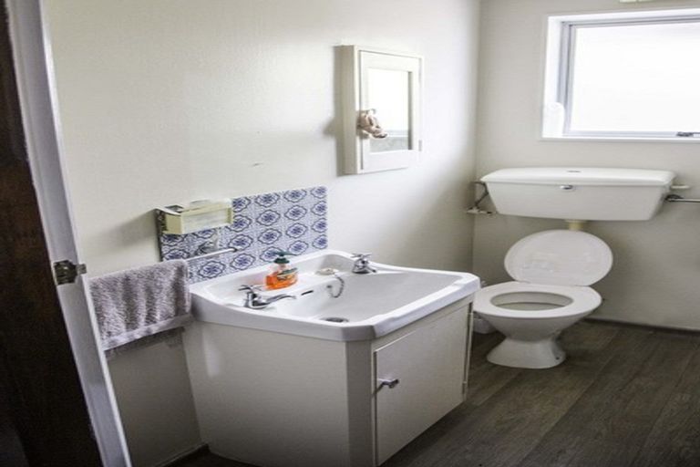 Photo of property in 98 Huxley Street, Pahiatua, 4910